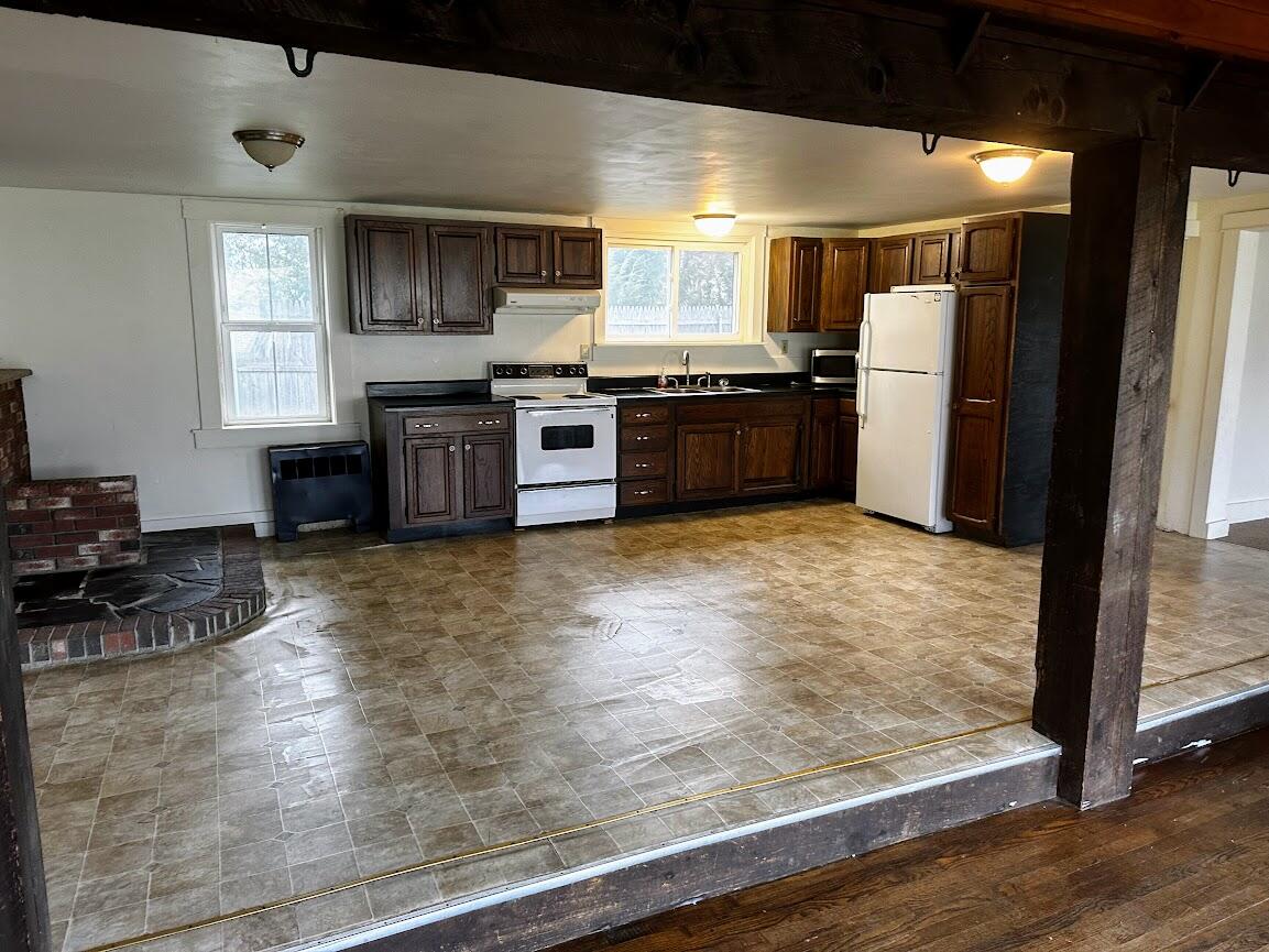 16 Plymouth Road Carmel, ME 04419 - Photo 5 of 37 IMG_3084