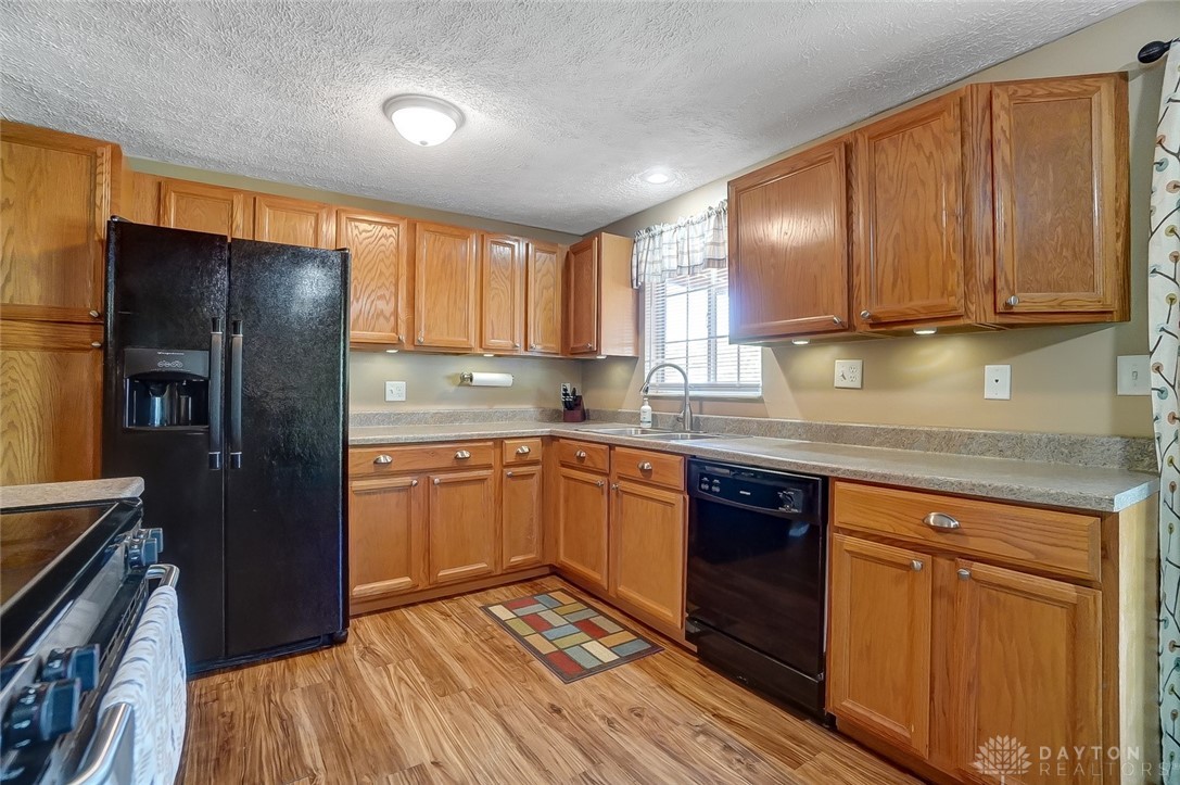 5220 Gander Road West Dayton, OH 45424 - Photo 15 of 41