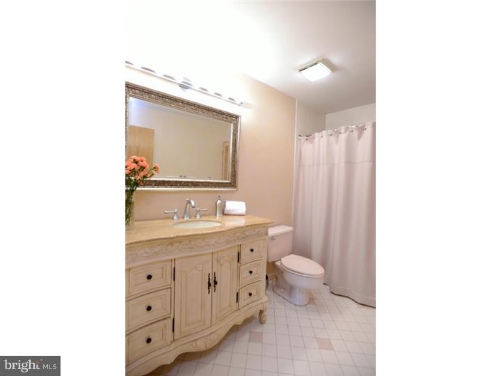 16 Indian Run Road Princeton Junction, NJ 08550 - Photo 20 of 25 Bathroom