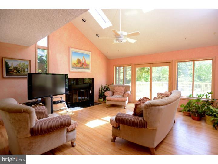 16 Indian Run Road Princeton Junction, NJ 08550 - Photo 5 of 25 Family Room