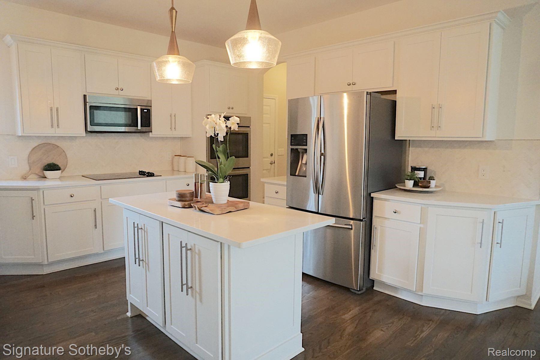1415 Kentfield Drive Rochester, MI 48307 - Photo 32 of 49 kitchen3.jpg