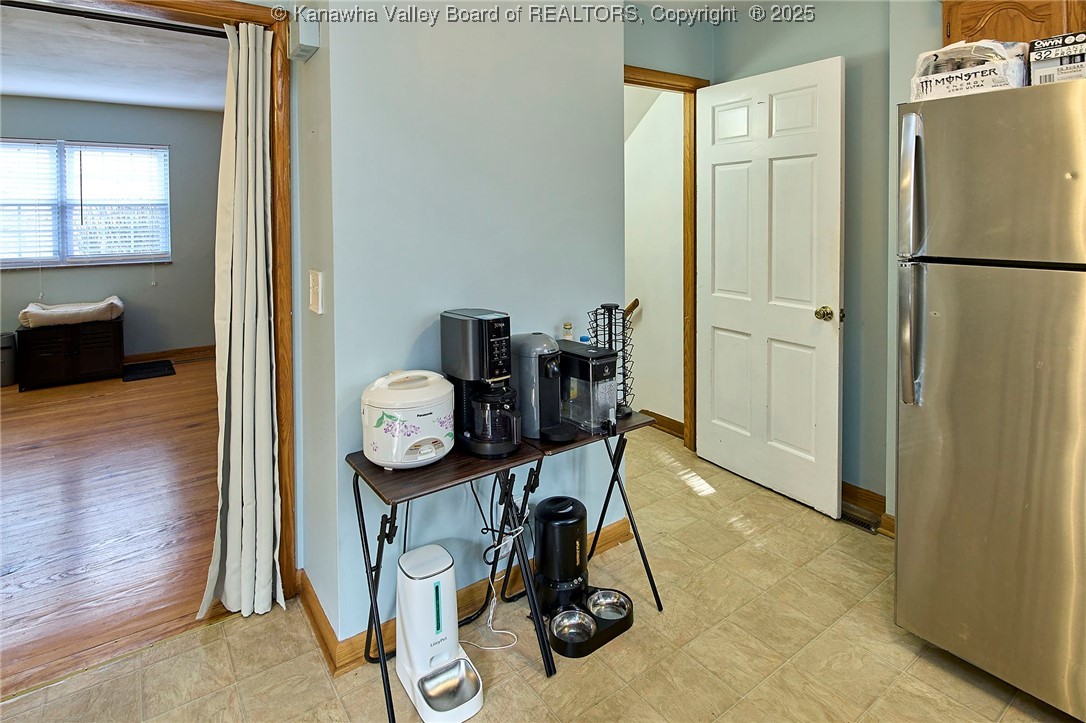727 Castlegate Road Charleston, WV 25303 - Photo 13 of 40 Gallery Image 13