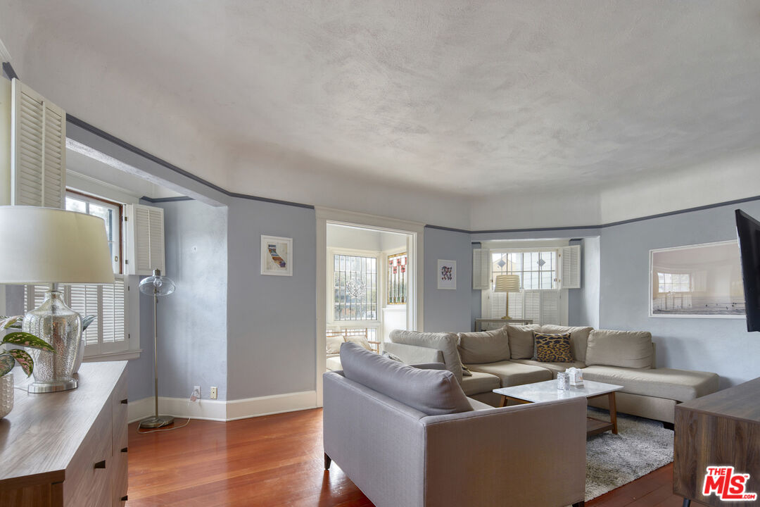 453 Rialto Avenue Venice, CA 90291 - Photo 12 of 34