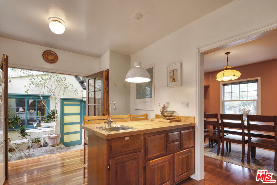 453 Rialto Avenue Venice, CA 90291 - Photo 9 of 34