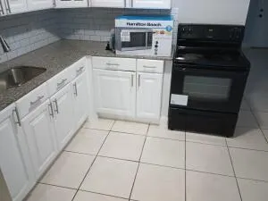 $2,500 | 4777 Chariot Circle, Greenacres, FL 33463