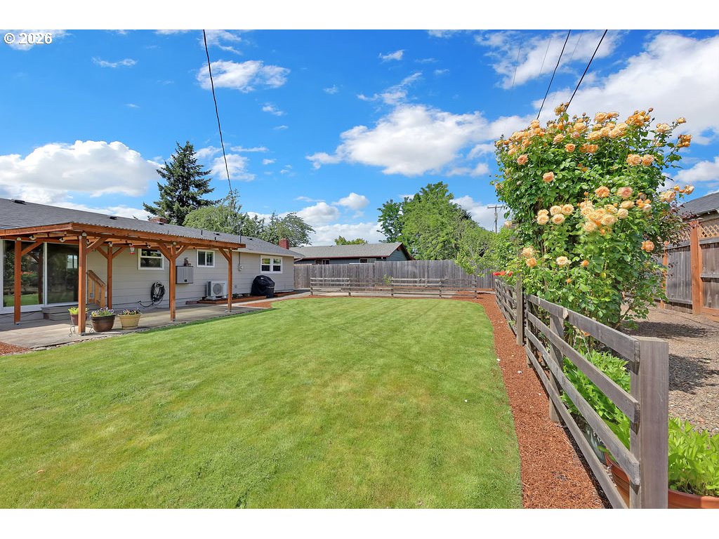 1027 Longridge Drive Springfield, OR 97478 - Photo 38 of 43