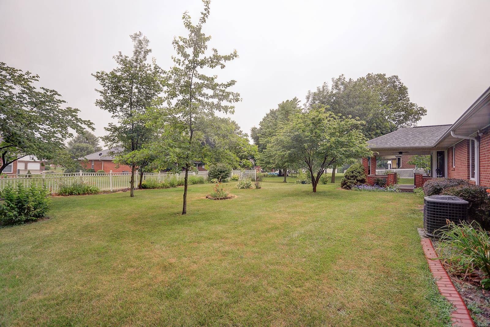 312 Hartmann Street Waterloo, IL 62298 - Photo 32 of 33 Gallery Image 32