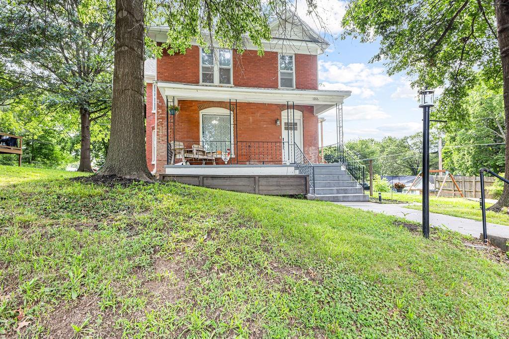 1016 North 10th Street Atchison, KS 66002 - Photo 2 of 33