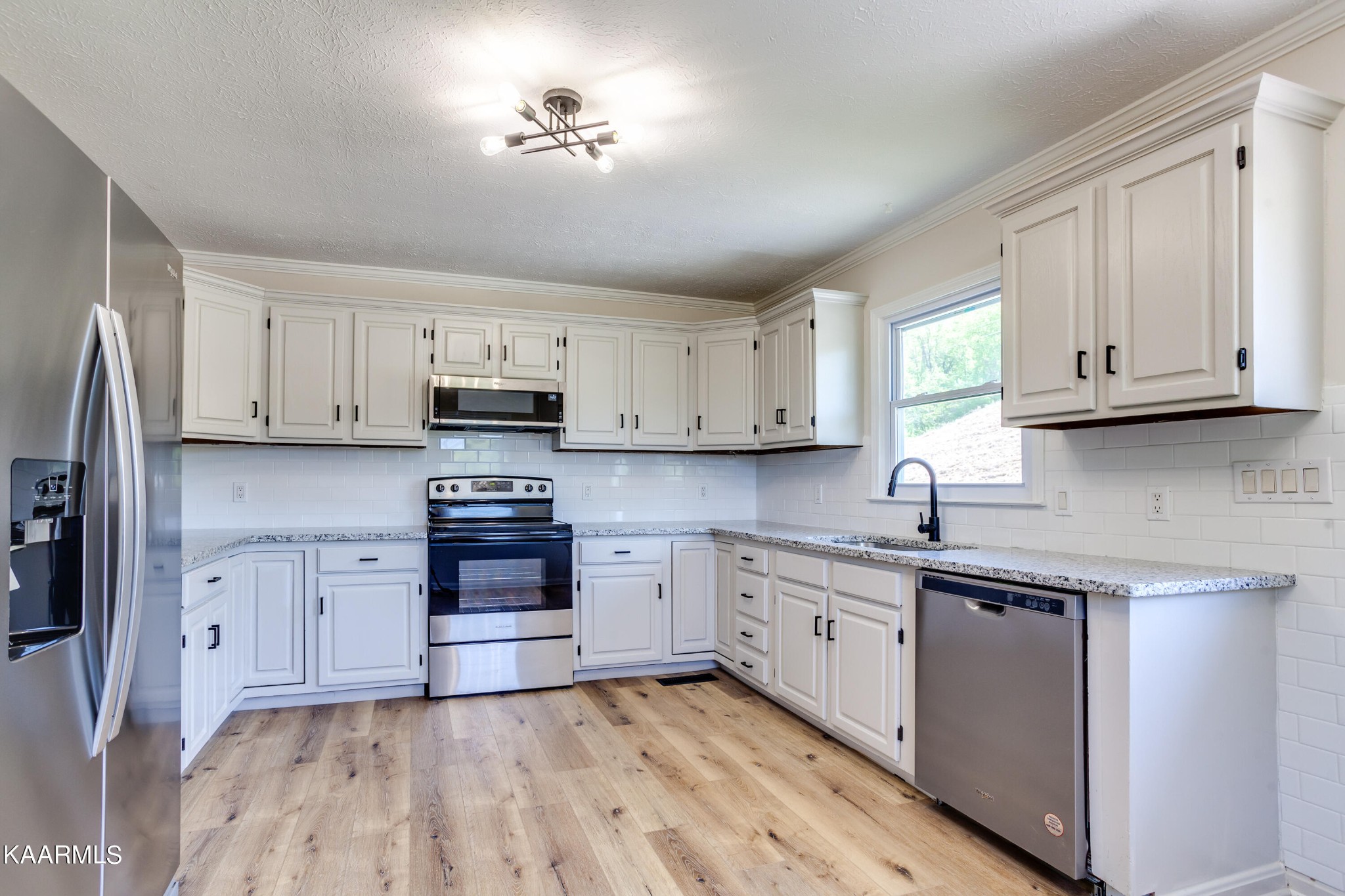 6945 Calvary Way Corryton, TN 37721 - Photo 8 of 34 Gallery Image 8