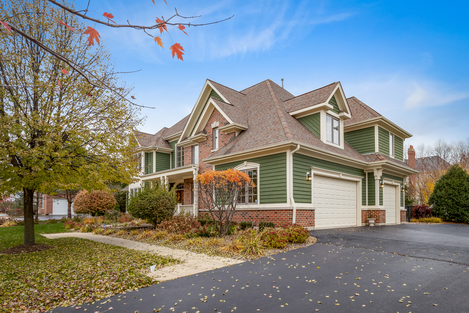 3N943 Walt Whitman Road St. Charles, IL 60175 - Photo 2 of 36