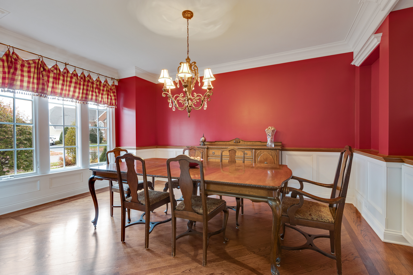 3N943 Walt Whitman Road St. Charles, IL 60175 - Photo 5 of 36