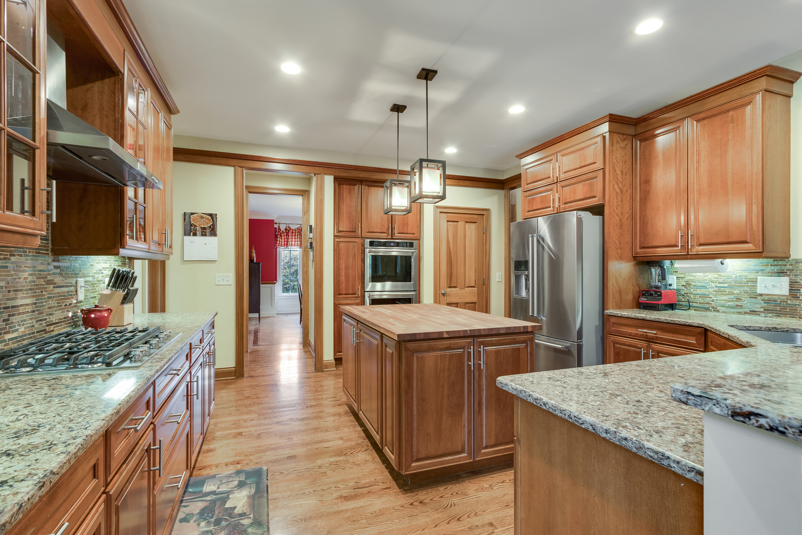3N943 Walt Whitman Road St. Charles, IL 60175 - Photo 6 of 36