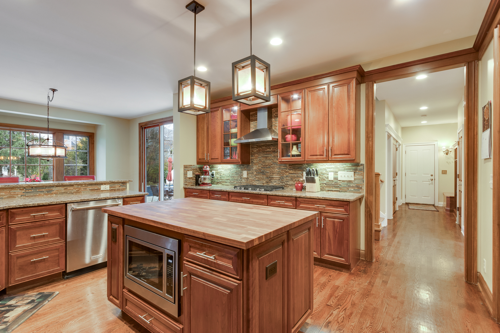 3N943 Walt Whitman Road St. Charles, IL 60175 - Photo 7 of 36