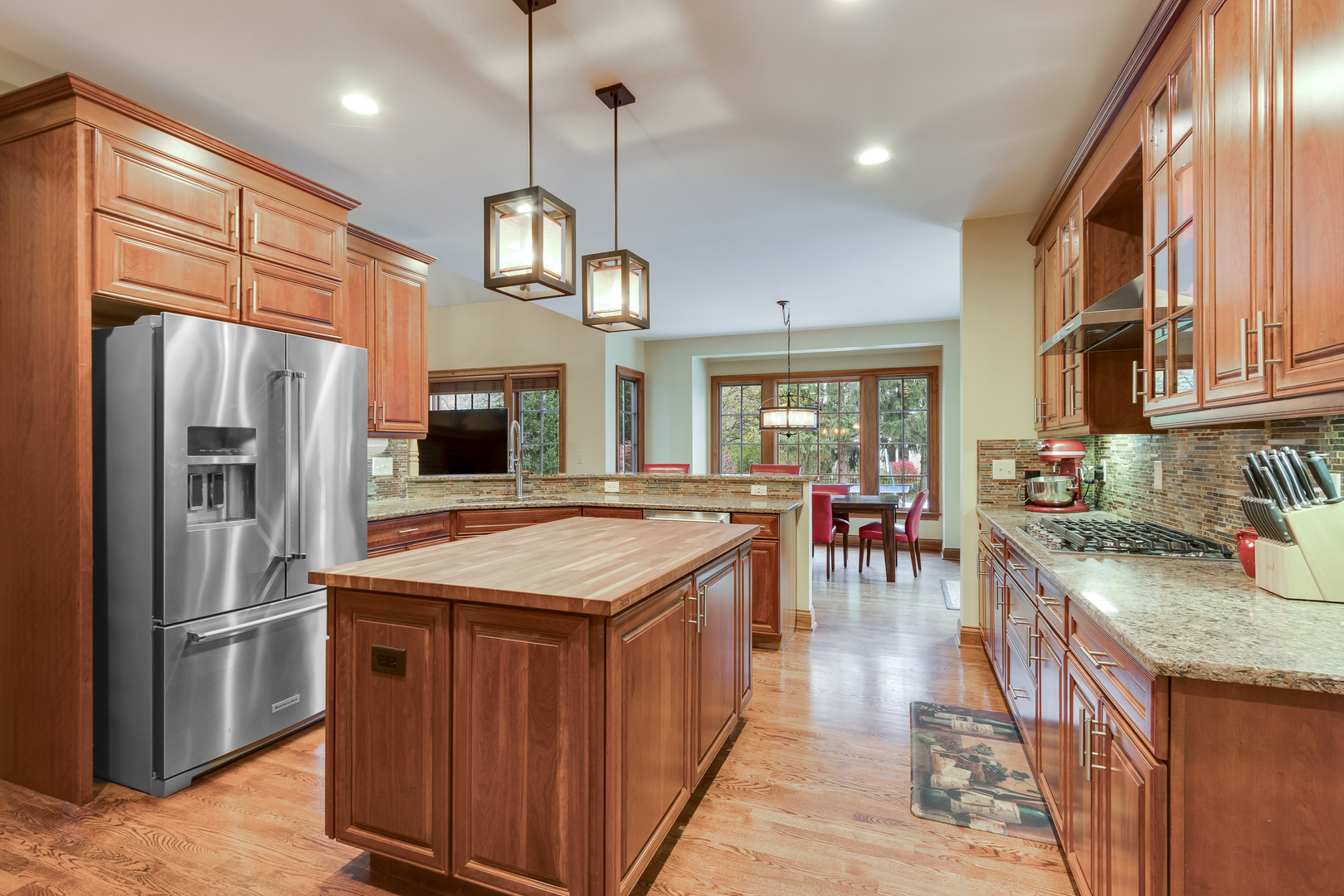 3N943 Walt Whitman Road St. Charles, IL 60175 - Photo 9 of 36