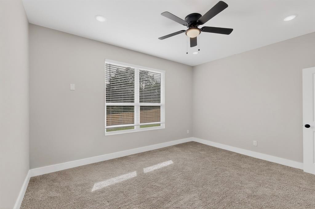 6027 Plum Dale Road Dallas, TX 75241 - Photo 13 of 33 Primary