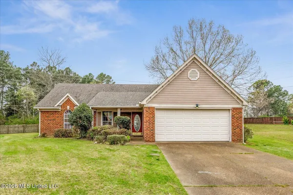$289,900 | 9002 Lakeside Cove, Olive Branch, MS 38654