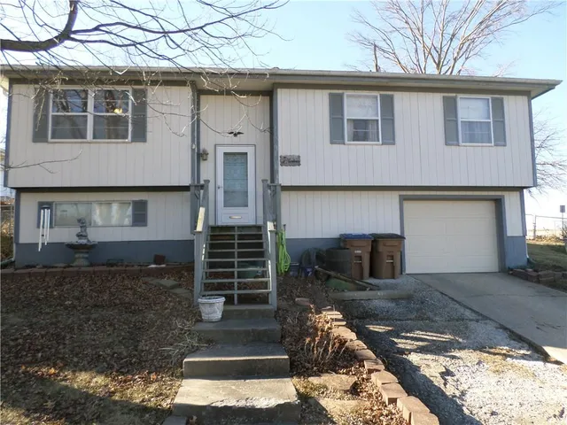 $144,500 | 712 W Street, Atchison, KS 66002