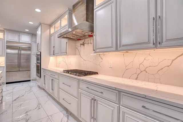 $1,450,000 | 8671 Angel Drive, Newburgh, IN 47630