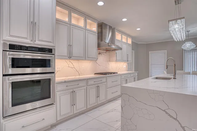 $1,450,000 | 8671 Angel Drive, Newburgh, IN 47630