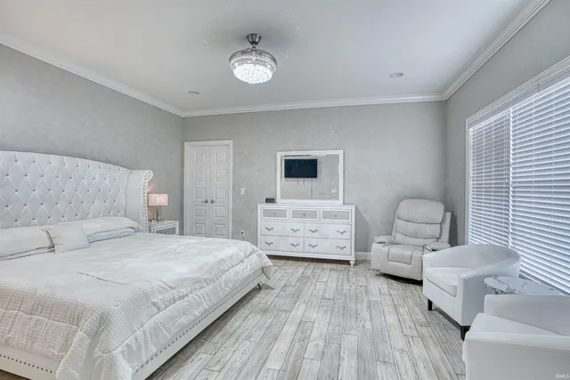 $1,450,000 | 8671 Angel Drive, Newburgh, IN 47630