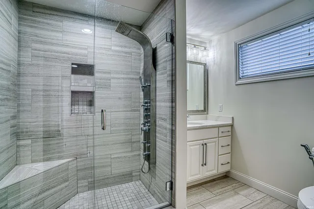 $1,450,000 | 8671 Angel Drive, Newburgh, IN 47630