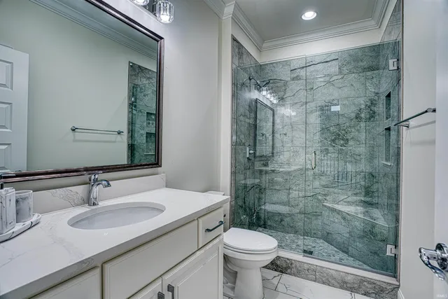 $1,450,000 | 8671 Angel Drive, Newburgh, IN 47630