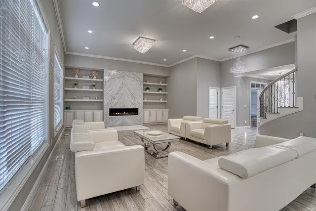 $1,450,000 | 8671 Angel Drive, Newburgh, IN 47630