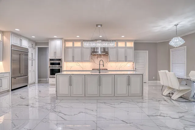 $1,450,000 | 8671 Angel Drive, Newburgh, IN 47630