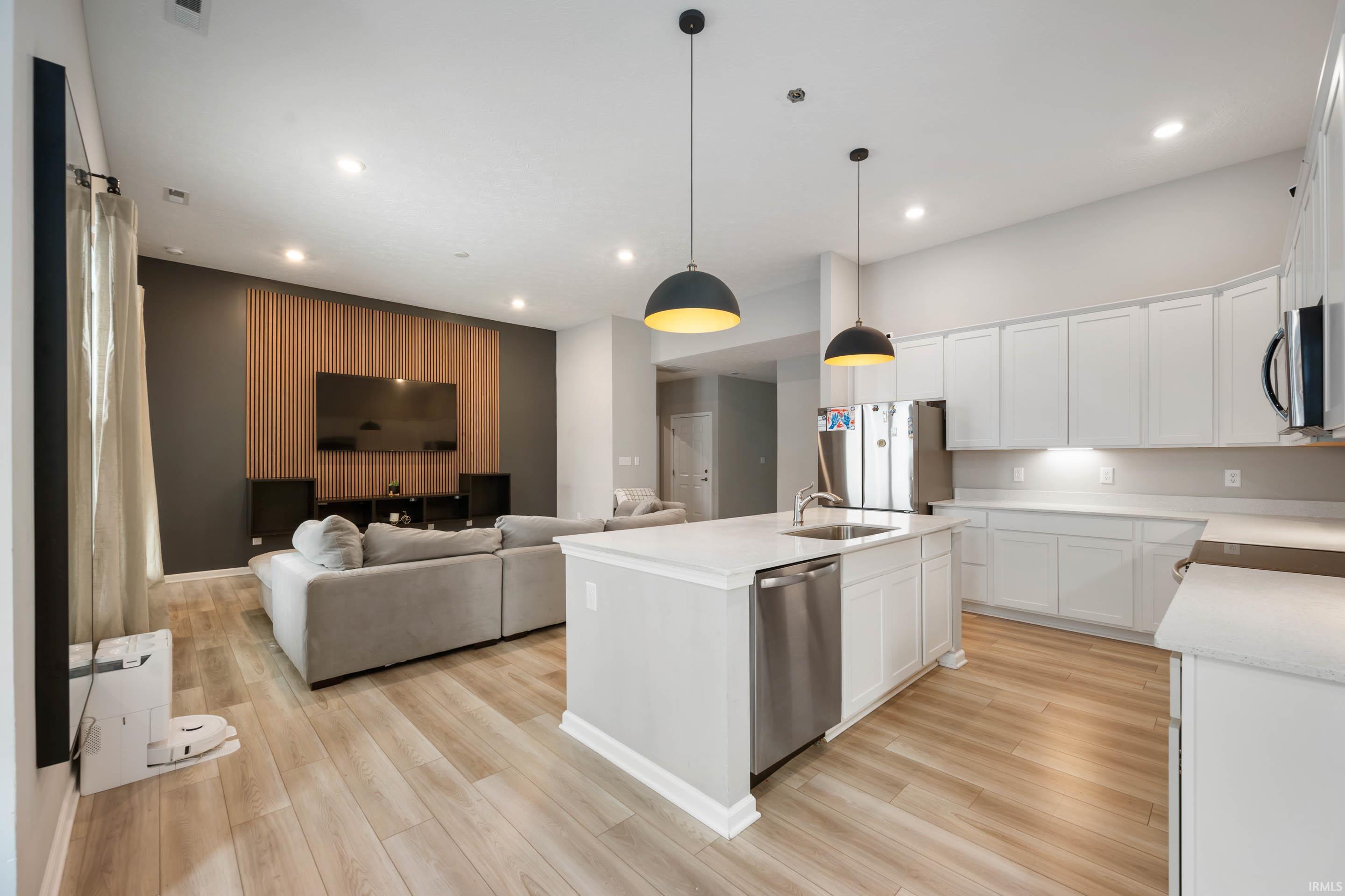 9887 Constellation Drive Pendleton, IN 46064 - Photo 4 of 20