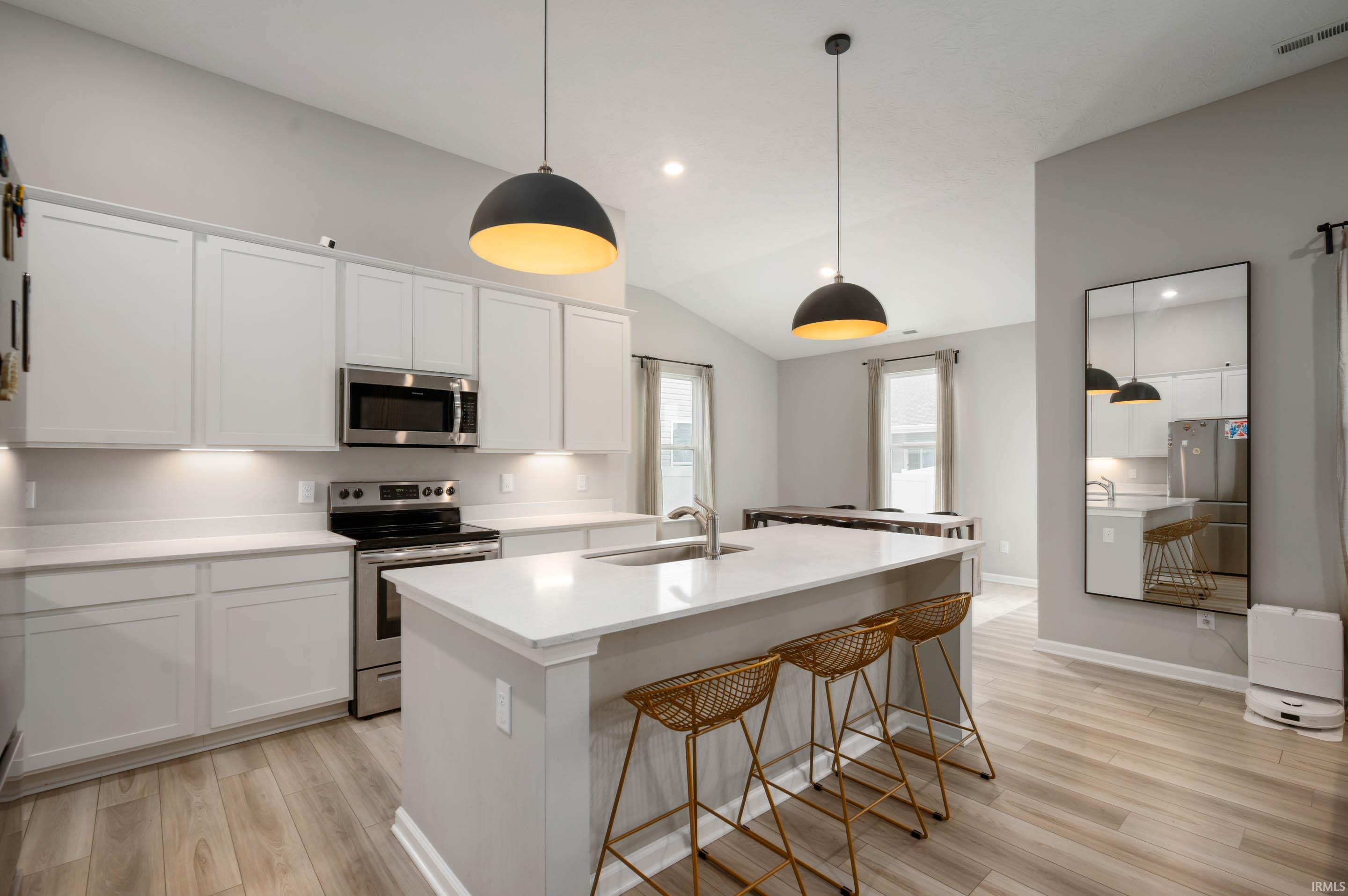 9887 Constellation Drive Pendleton, IN 46064 - Photo 6 of 20