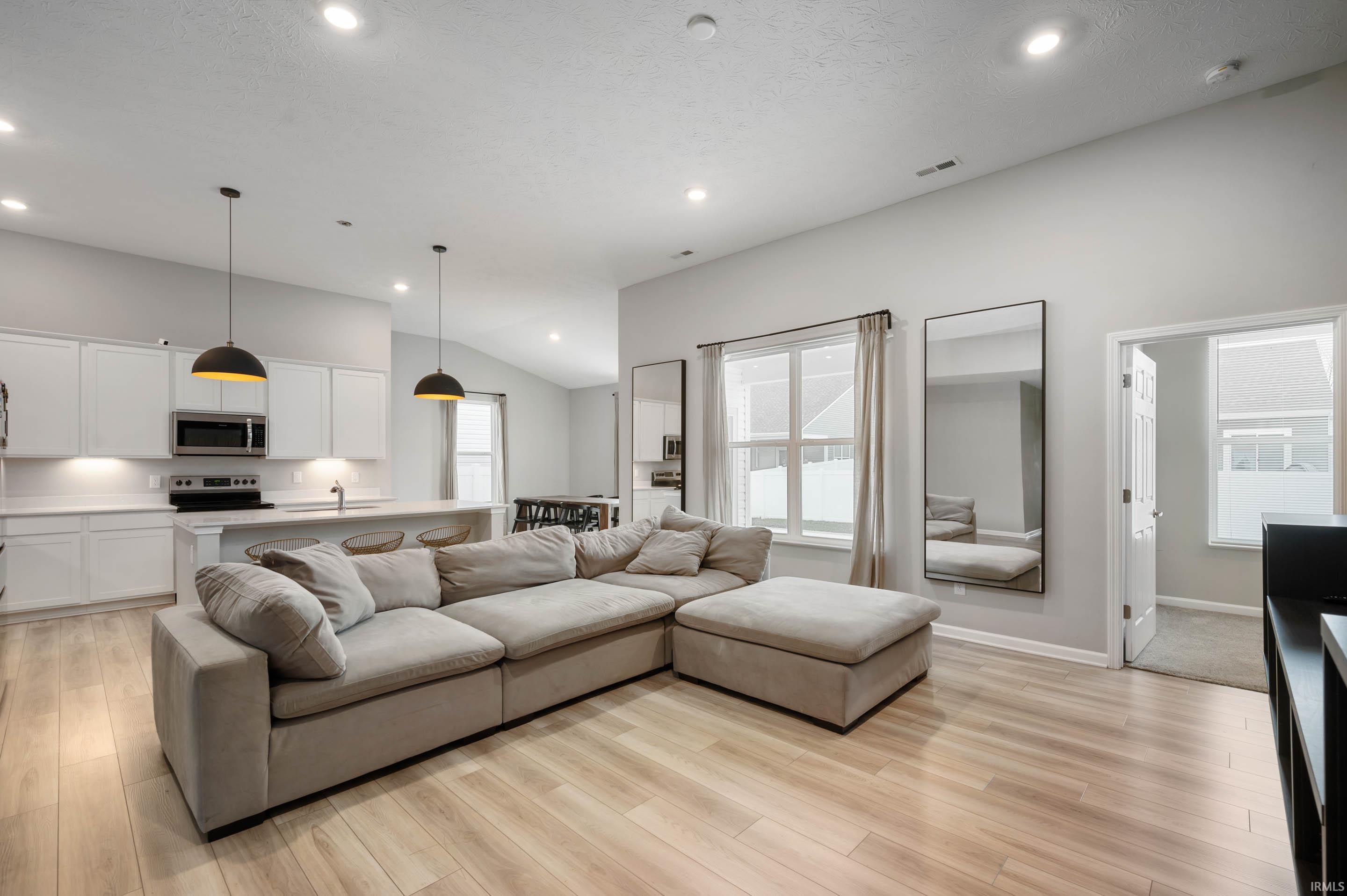 9887 Constellation Drive Pendleton, IN 46064 - Photo 7 of 20