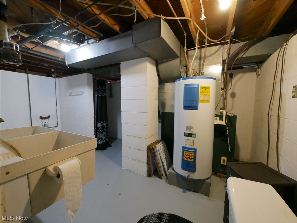 61784 Ray Ramsey Road Shadyside, OH 43947 - Photo 27 of 29 Basement with water heater