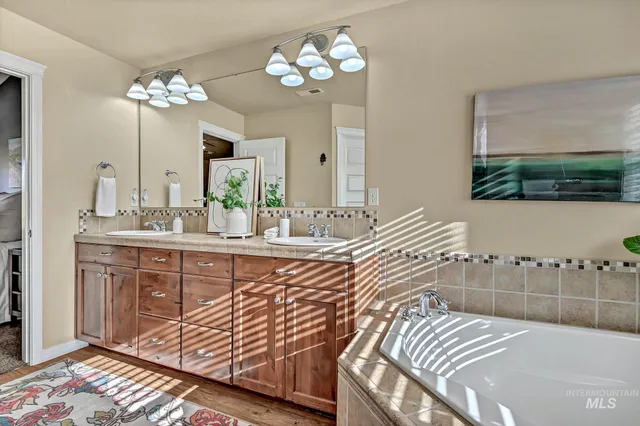 $599,900 | 12738 North 11th Avenue, Boise, ID 83714