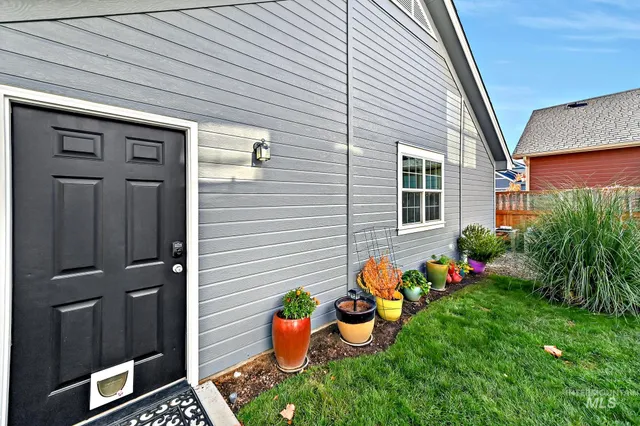 $599,900 | 12738 North 11th Avenue, Boise, ID 83714