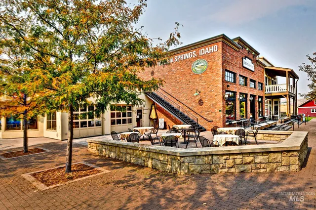 $599,900 | 12738 North 11th Avenue, Boise, ID 83714