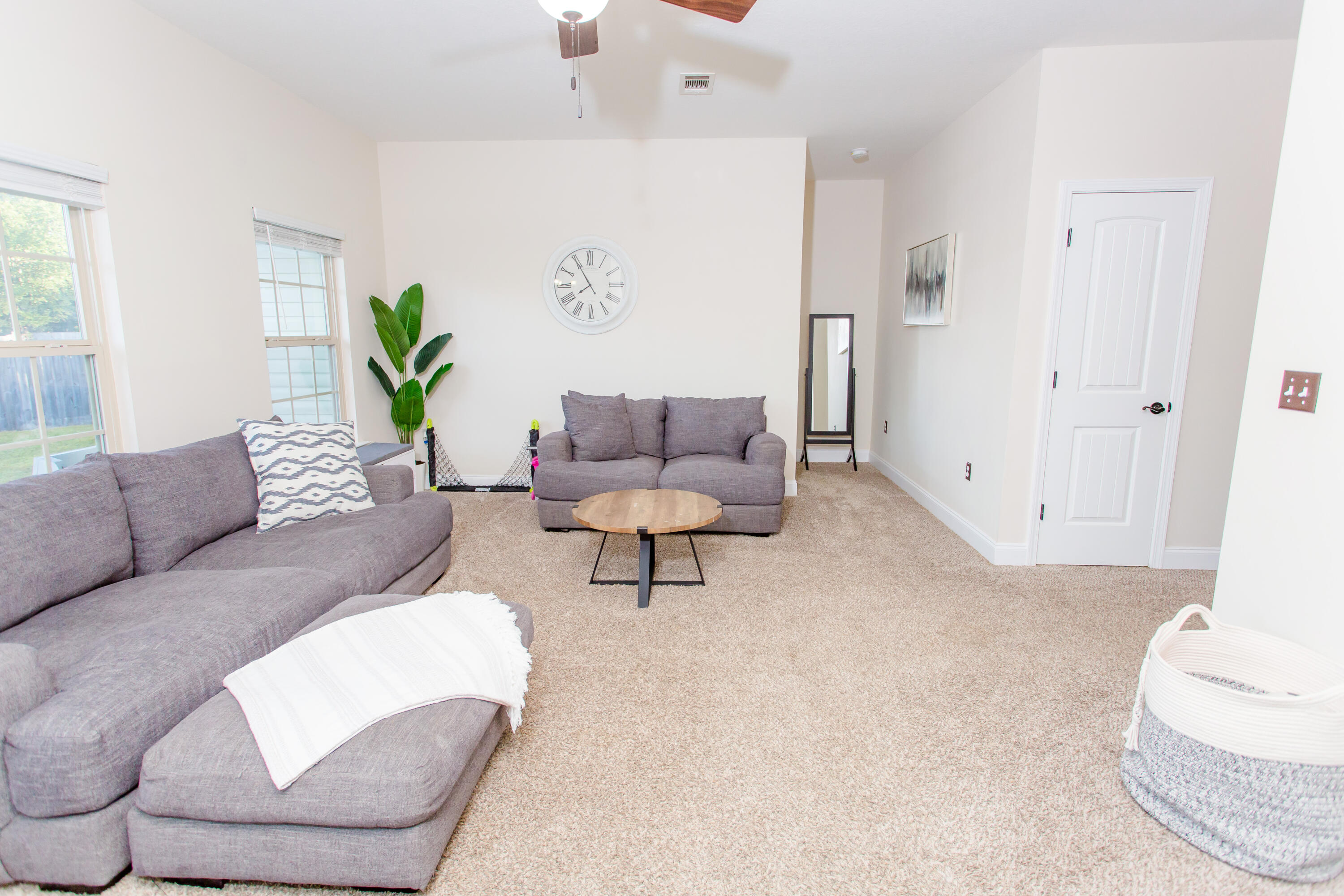 4544 Live Oak Church Road Crestview, FL 32539 - Photo 9 of 31 a living room with furniture and a couch