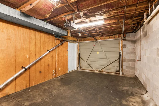 a view of a garage