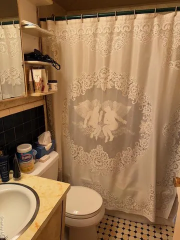 $899,000 | 1403 Park Avenue, New Hyde Park, NY 11040