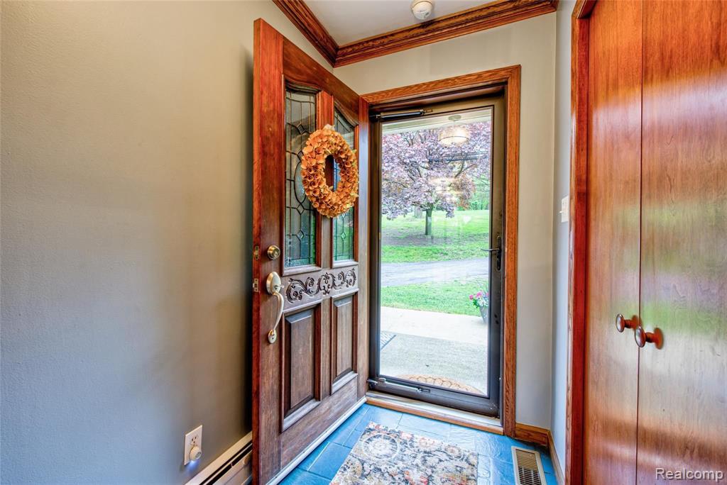 32671 West Eleven Mile Road Farmington Hills, MI 48336 - Photo 3 of 35