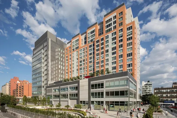 $4,800 | 138-35 39th Avenue, Unit 7G | Downtown Flushing