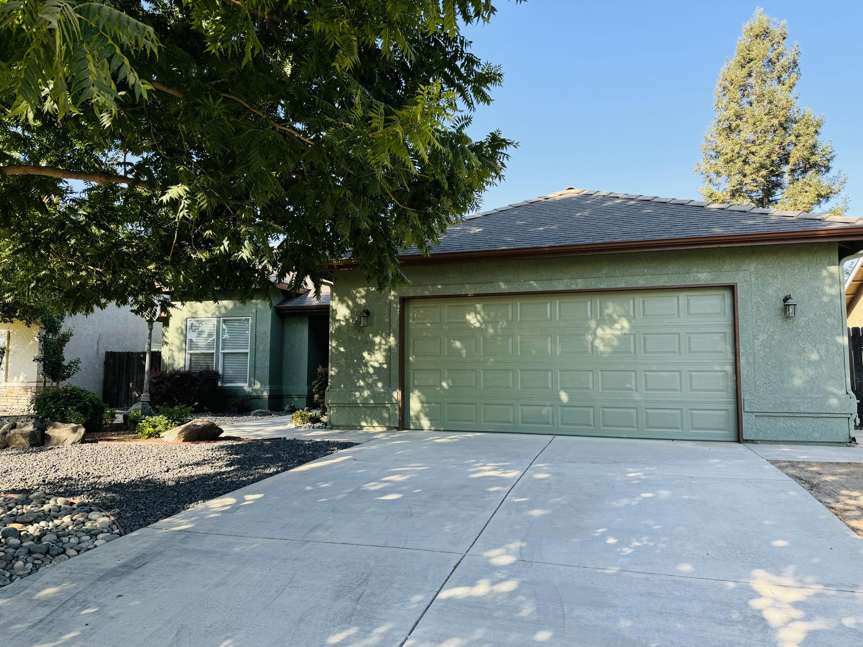 662 Leta Mae Court Exeter, CA 93221 - Photo 2 of 36 9375CFA4-CBED-4A32-B226-E292603B6FA1_1_2
