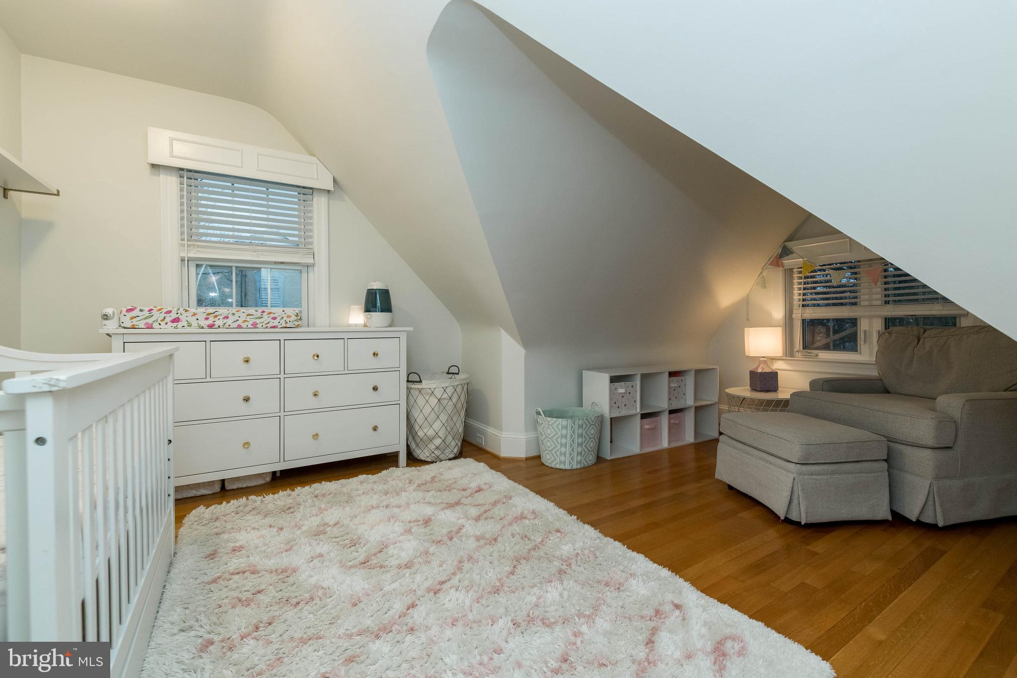 526 Overbrook Road Baltimore, MD 21212 - Photo 26 of 42 BR # 2 - Could this room be any cooler!?