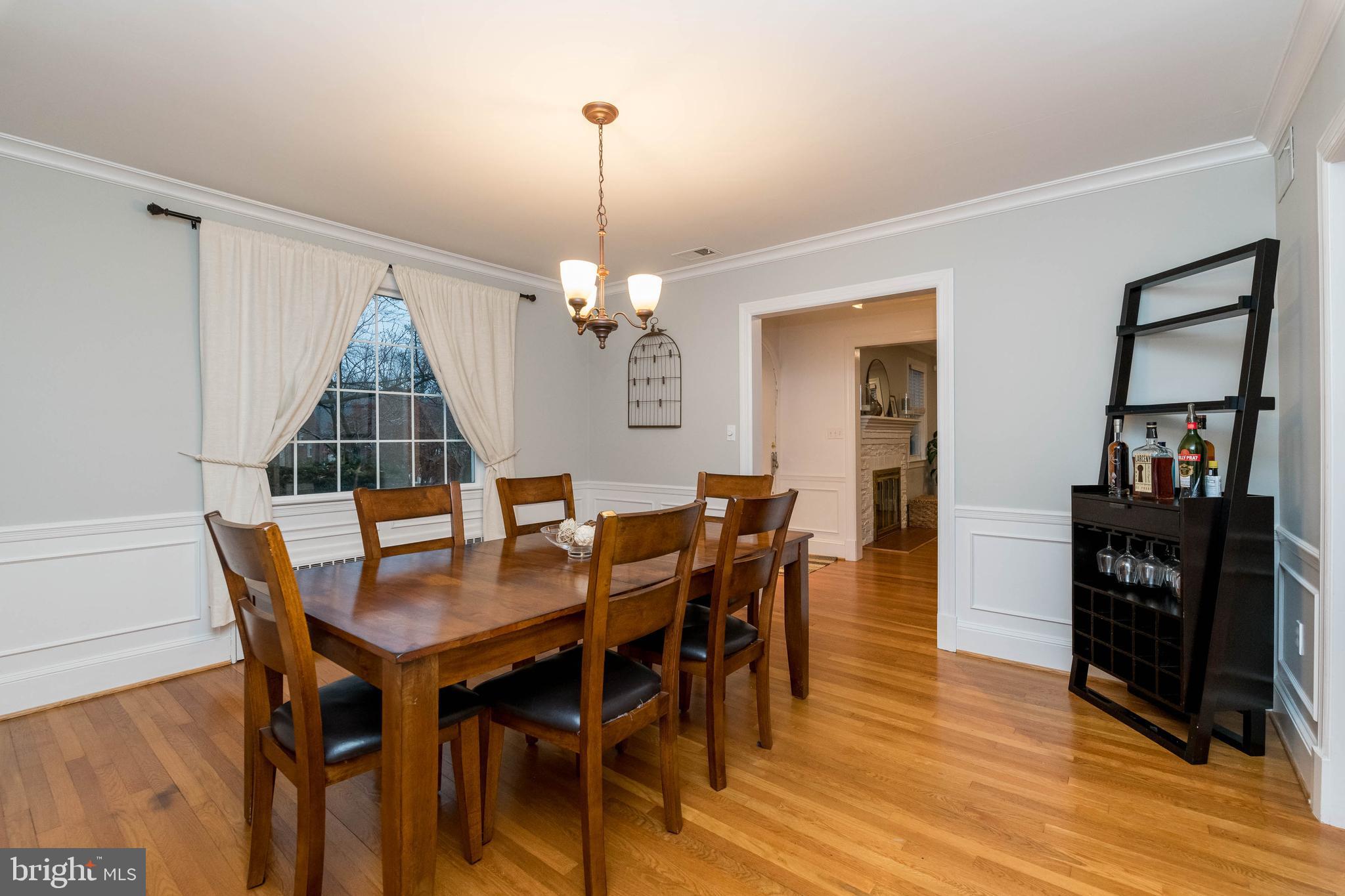 526 Overbrook Road Baltimore, MD 21212 - Photo 8 of 42 Dining room has beautiful moldings.