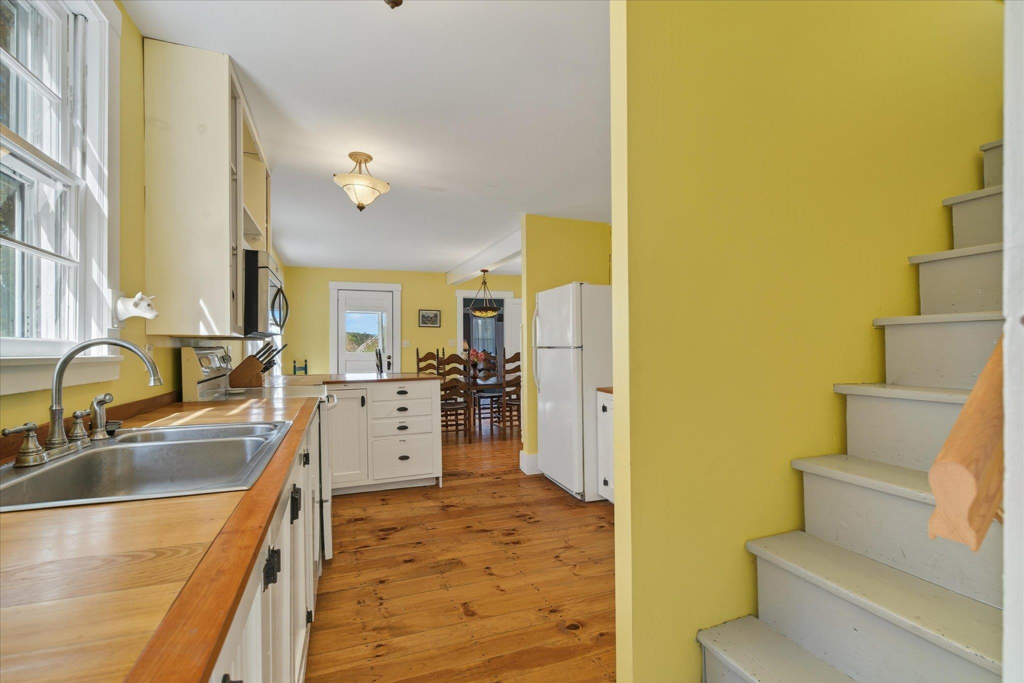 102 Church Street Mount Holly, VT 05730 - Photo 9 of 60