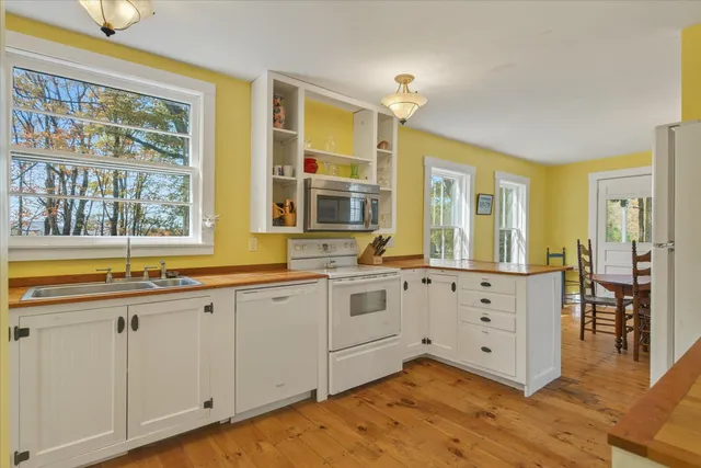 $489,000 | 102 Church Street, Mount Holly, VT 05730