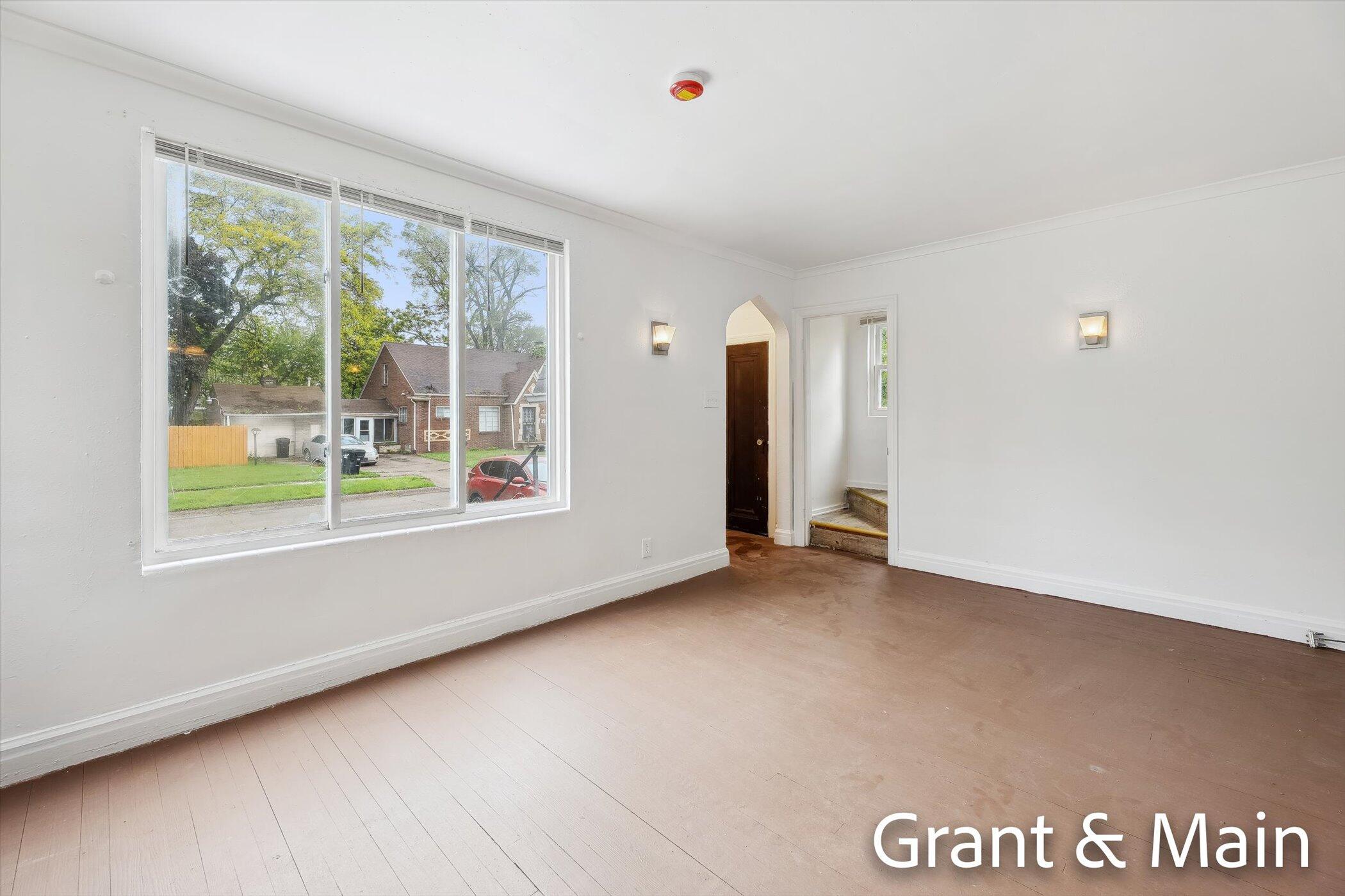 19250 Charest Street Detroit, MI 48234 - Photo 5 of 19 11-19250-Charest-St-Detroit-MI-48234-Win