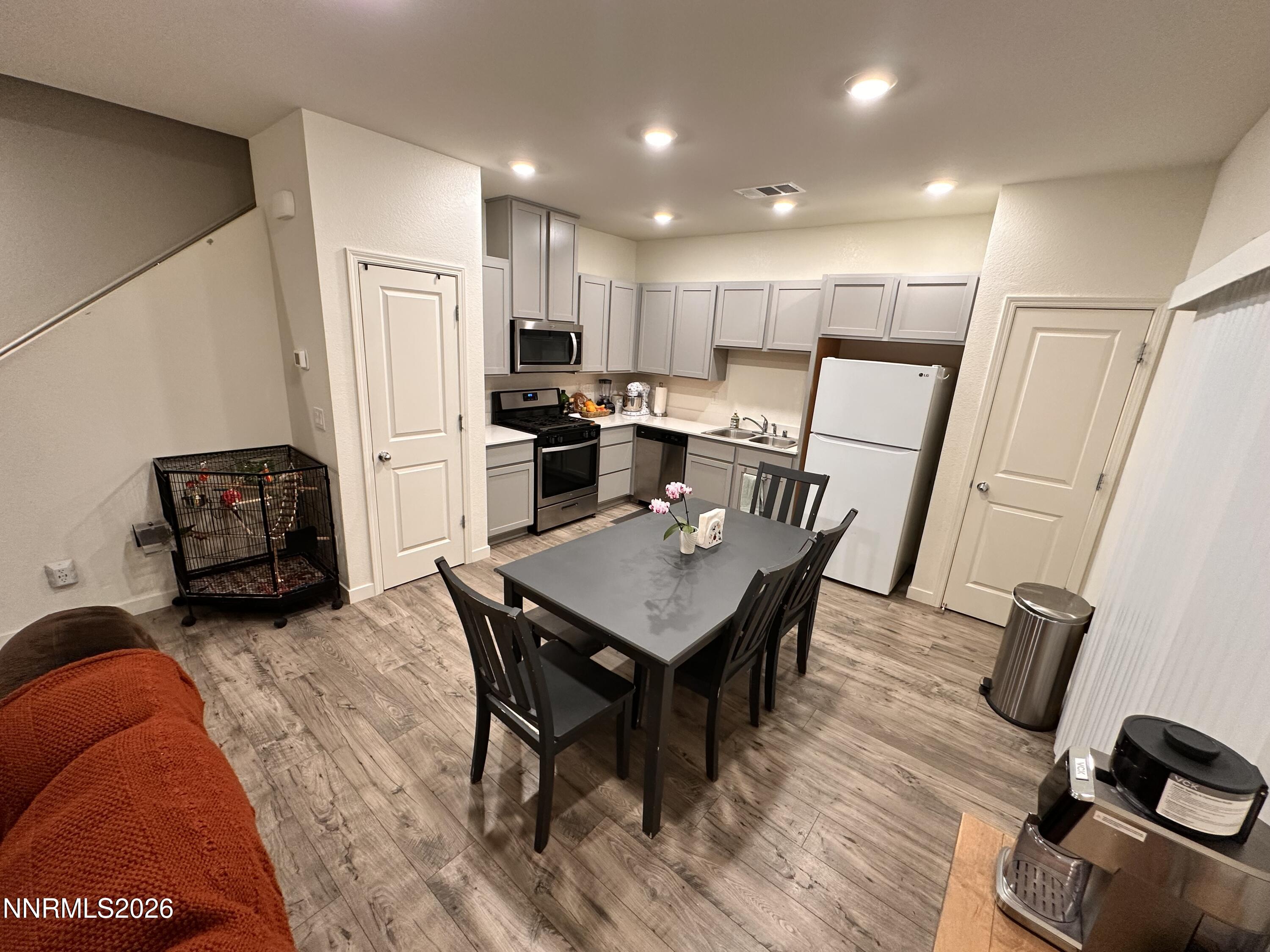 624 Selene Moon Street Reno, NV 89506 - Photo 3 of 17 IMG_7410