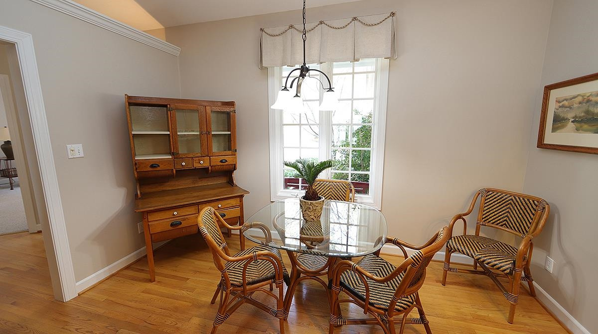 6133 View Water Drive Raleigh, NC 27606 - Photo 14 of 43 Eat in kitchen area