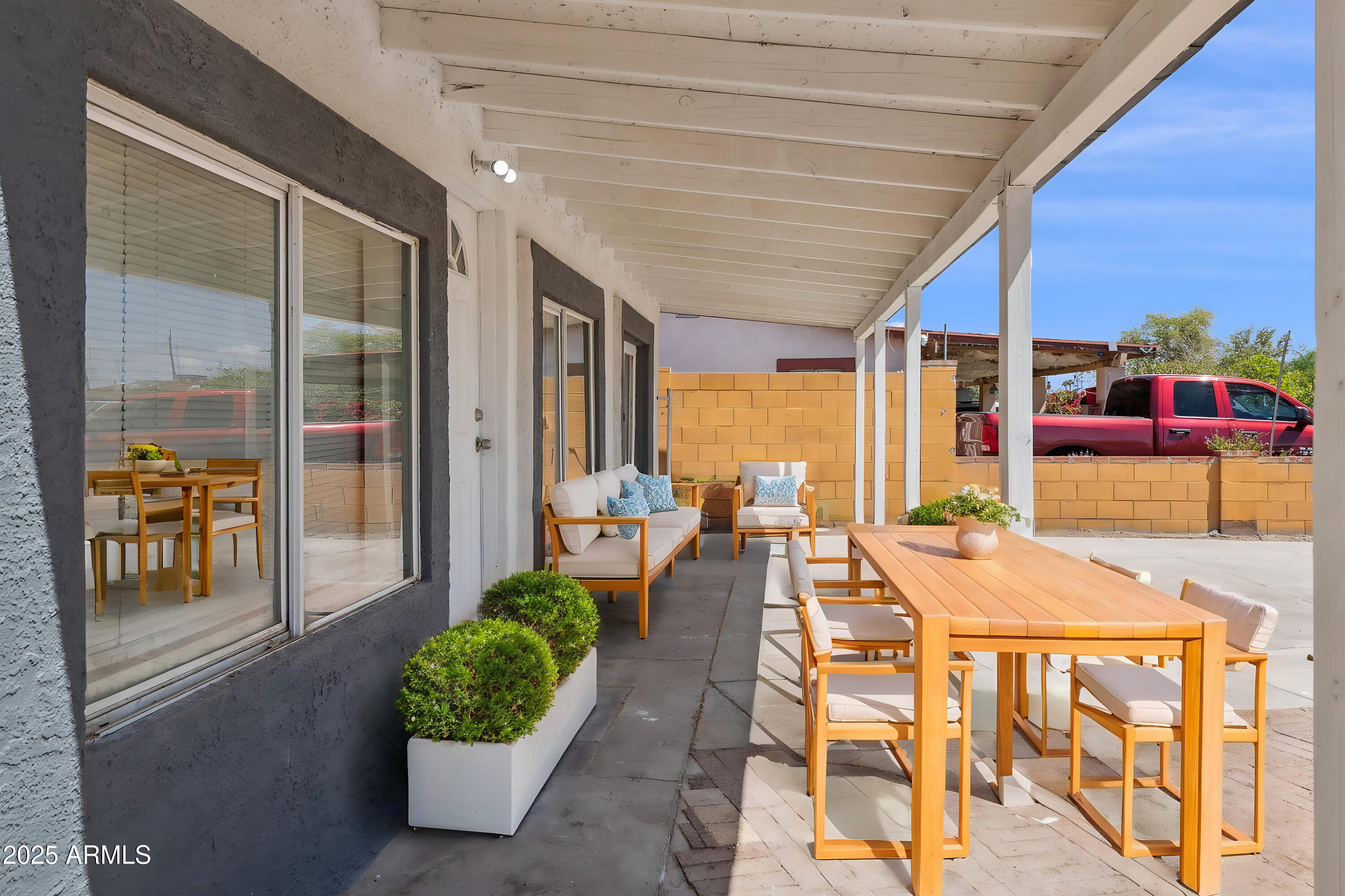 3124 West Almeria Road Phoenix, AZ 85009 - Photo 9 of 32 Gallery Image 9