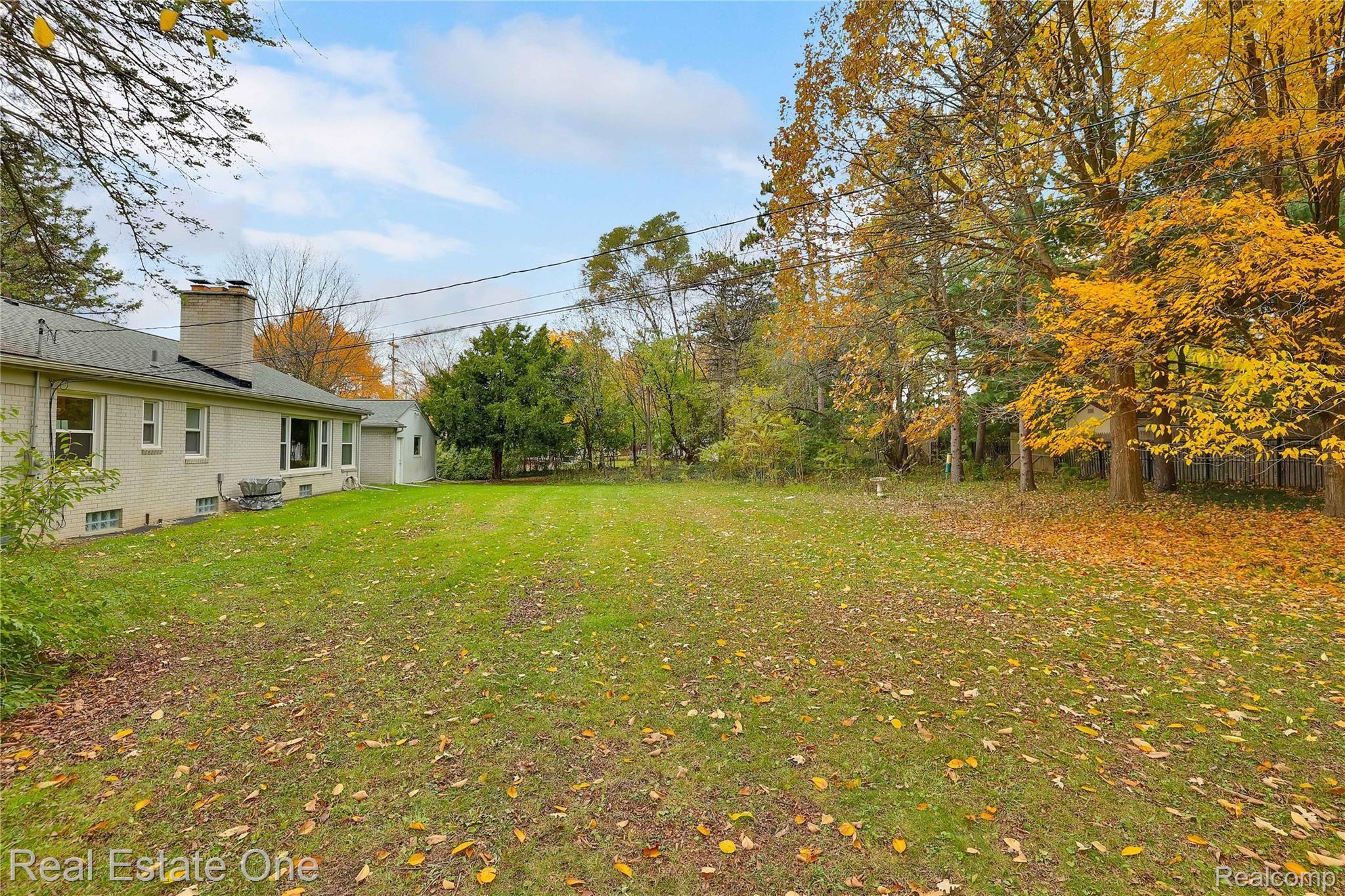 2928 West Tienken Road Rochester, MI 48306 - Photo 19 of 21 AY2A4140.jpg